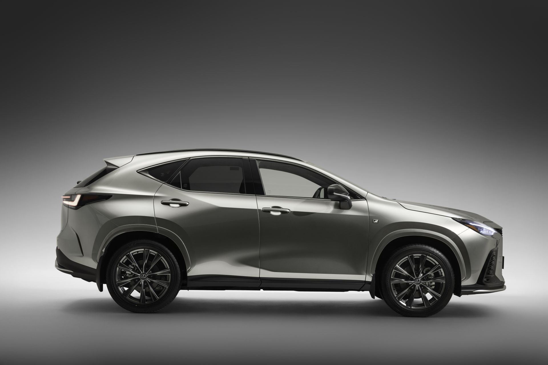 Lexus NX 2022