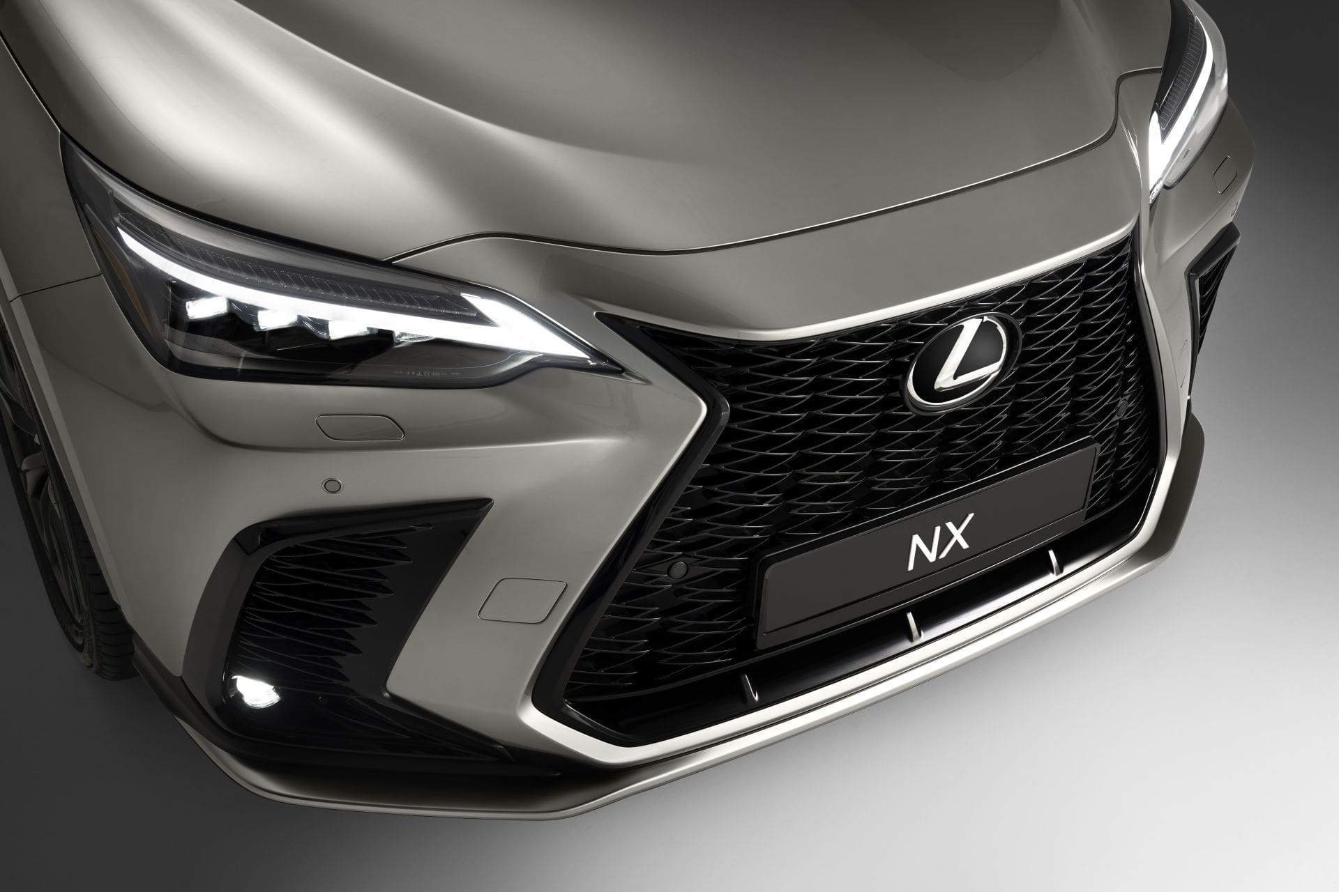 Lexus NX 2022