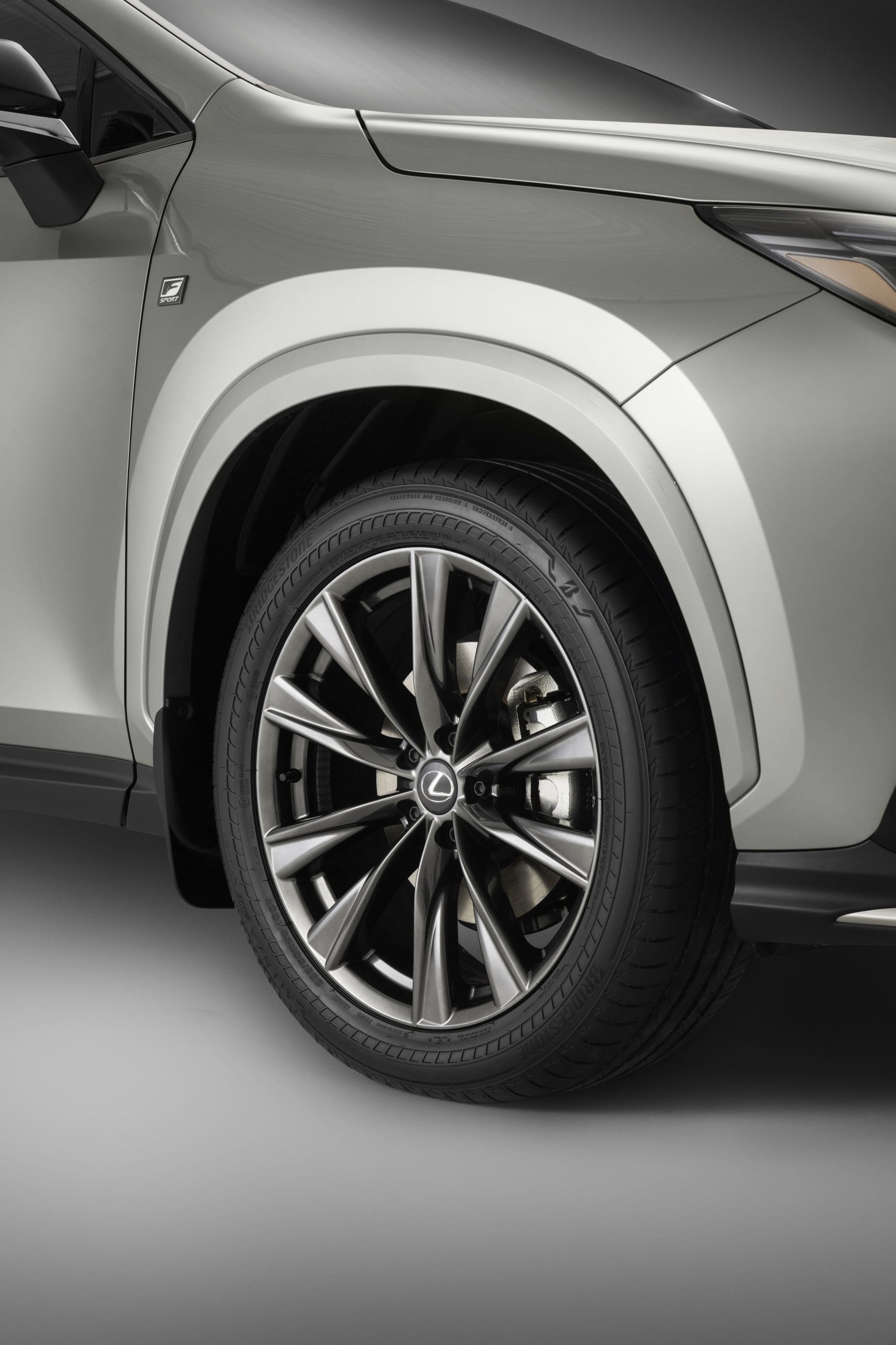Lexus NX 2022
